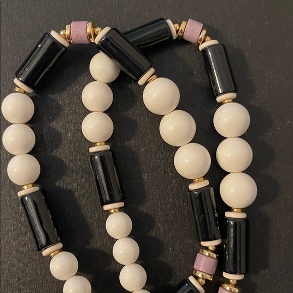 1980’s Japan Ceramic Art Deco Style Lady Pendant Necklace - Picture 9 of 11